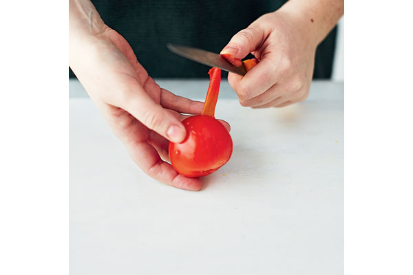 How-to-peel-and-chop-a-tomato-2