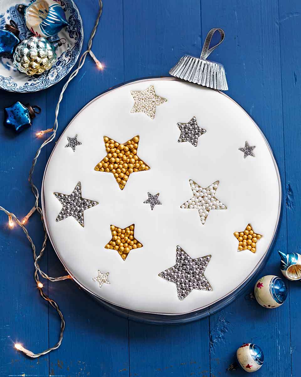 How to make a Christmas bauble cake - delicious. magazine