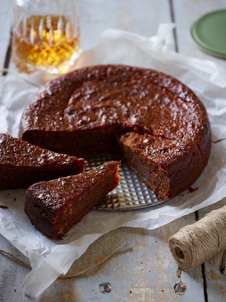 Buttered rum Christmas cake recipe | BBC Good Food