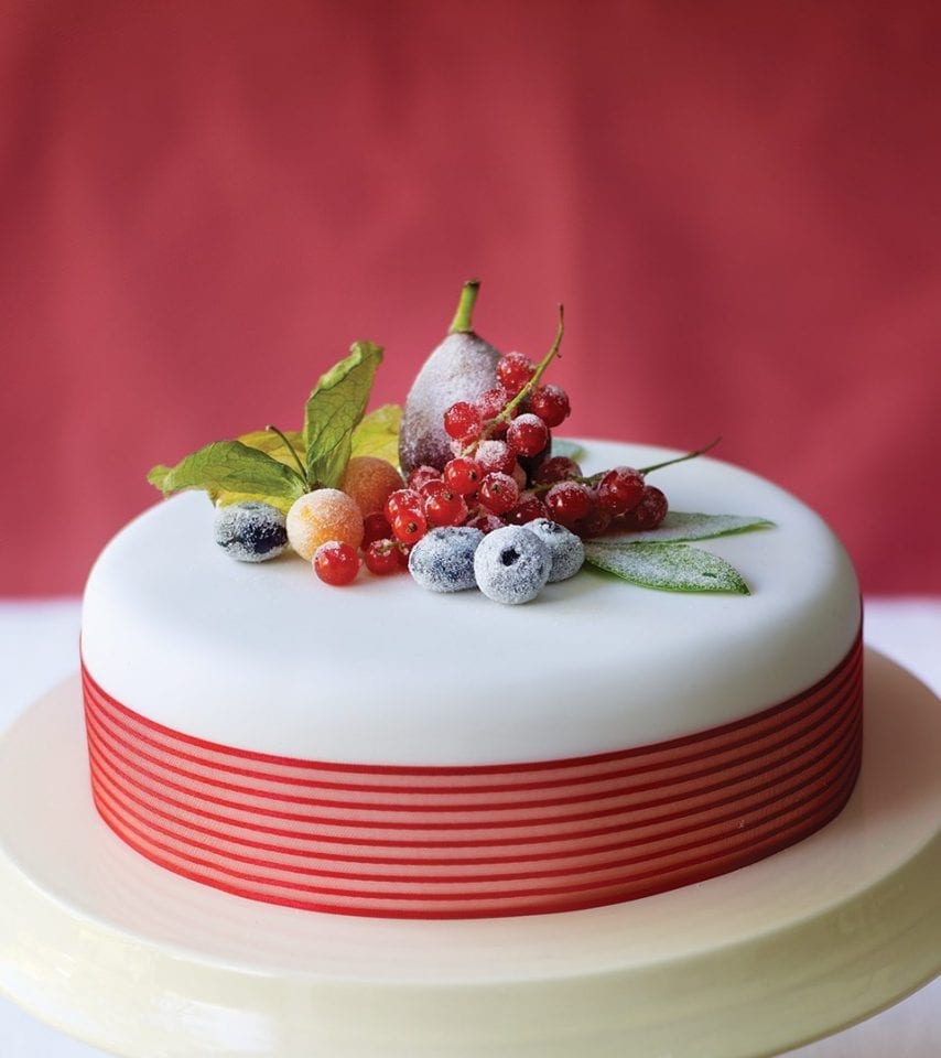 decorate cake with fruit