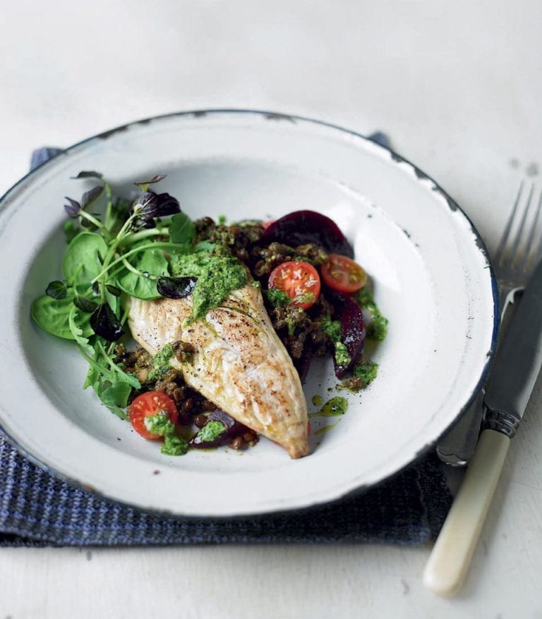 Pan-fried mackerel with pesto, beetroot and lentils