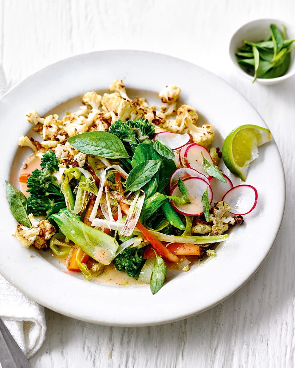 Thai vegetable curry with coconut chilli cauliflower recipe | delicious ...