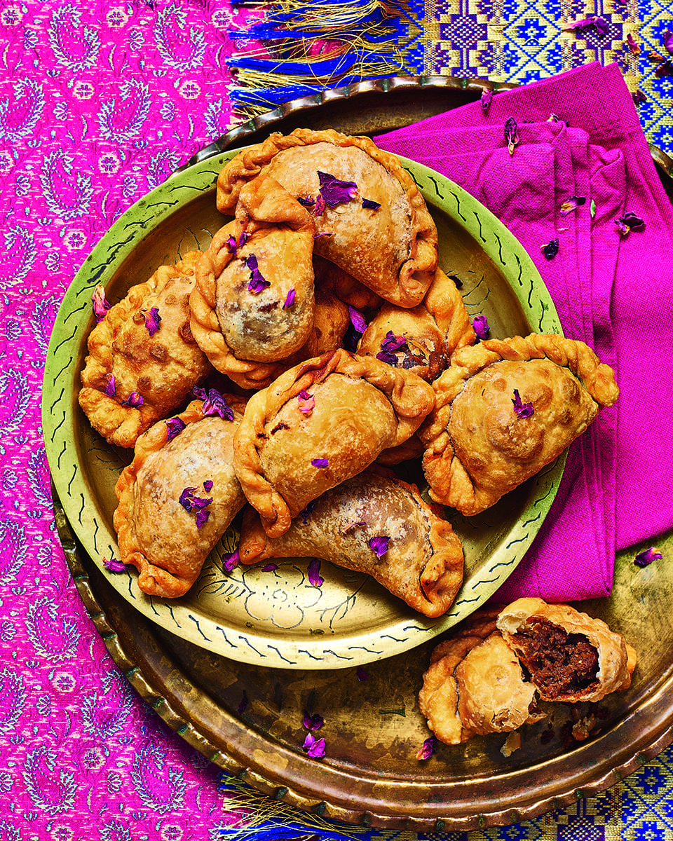 chinese new year fried pastry