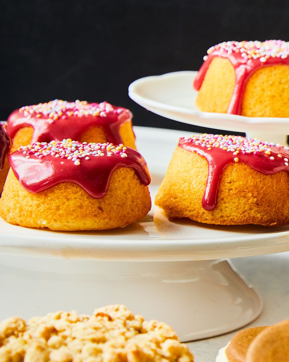 Mini Christmas Cakes Recipe | Baking Mad