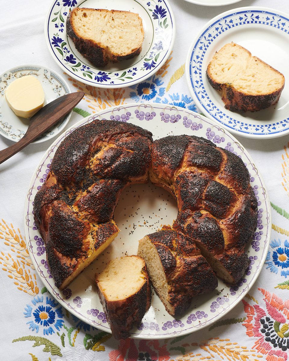 Yeast Cake Baking - Ola's Bakery - Baking Recipes with European Flour