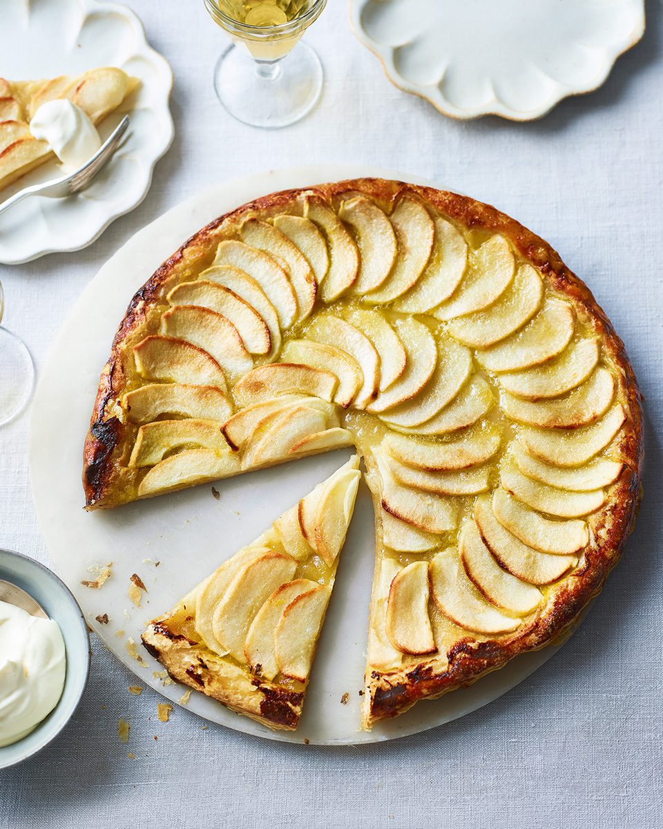 french apple pie with icing