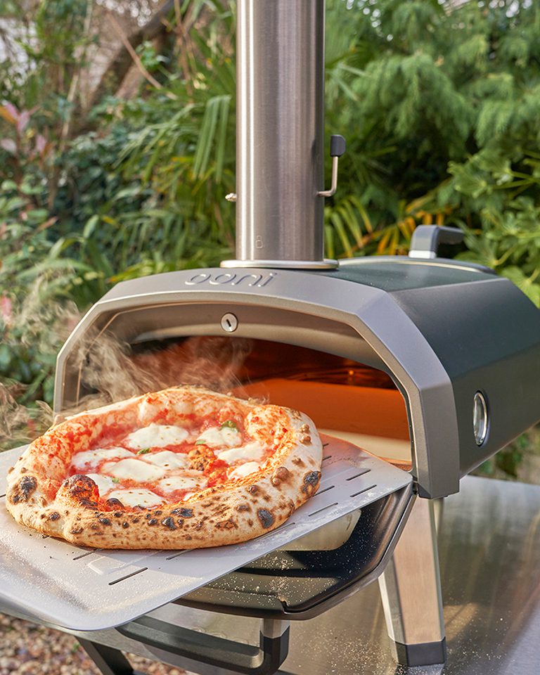 Review: Ooni's Volt Is the Best Indoor Pizza Maker on the Market Now – Robb  Report