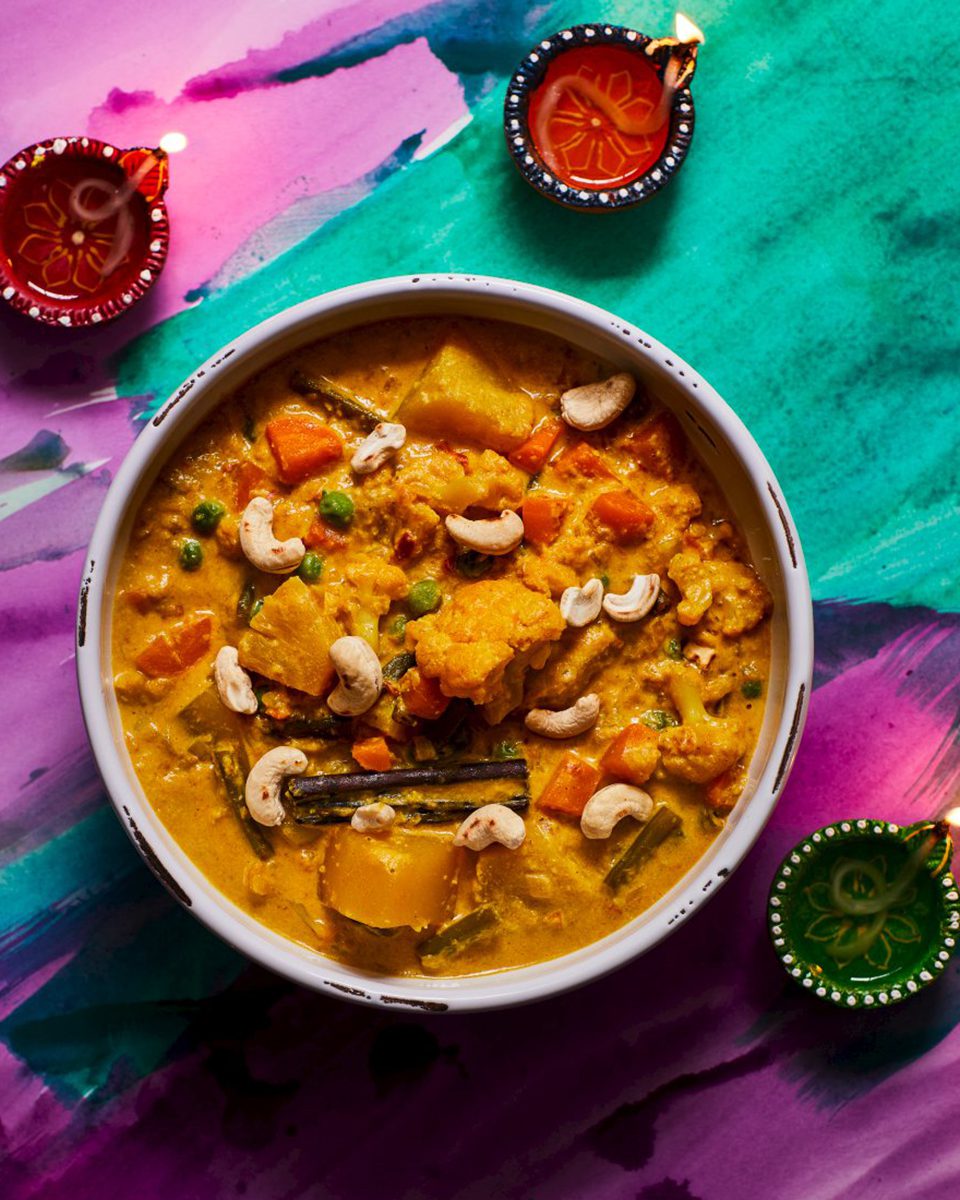 https://www.deliciousmagazine.co.uk/wp-content/uploads/2023/10/2023D159_DIWALI_KORMA__.jpg