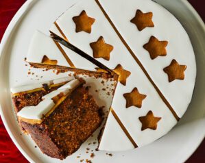 Christmas cake with star design