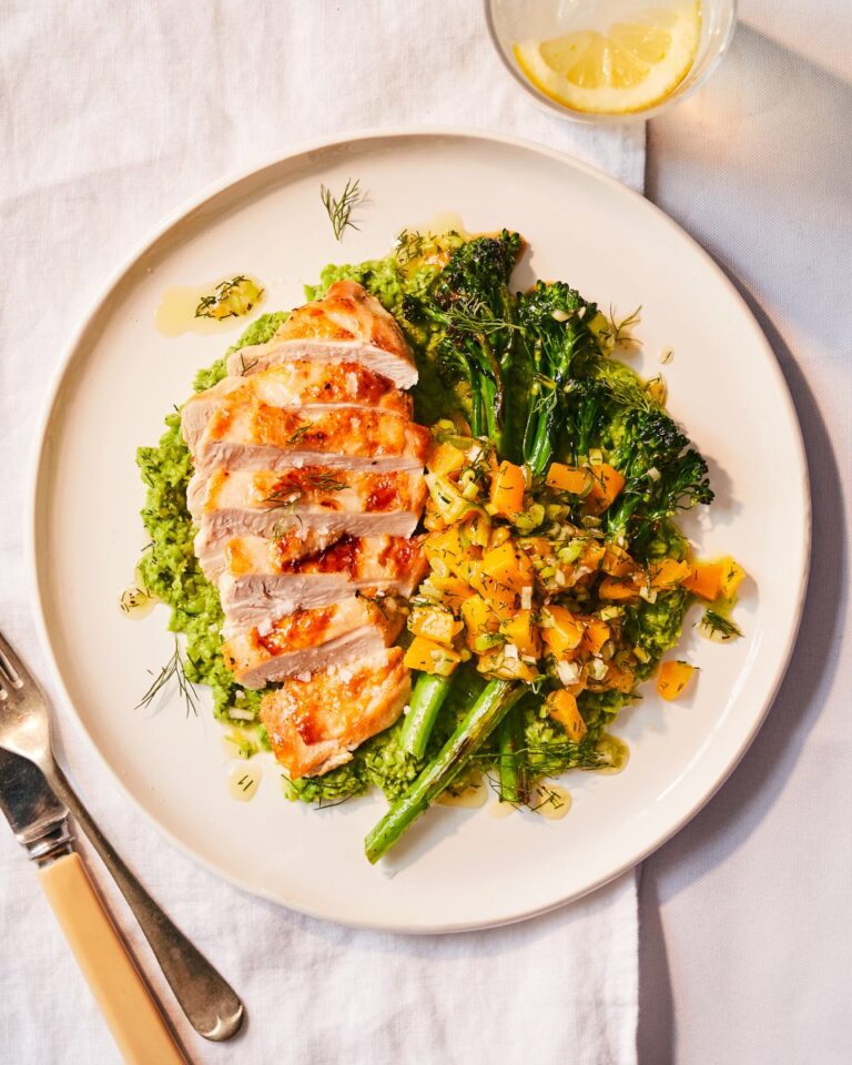 Chicken with peas, tenderstem broccoli and peach dressing