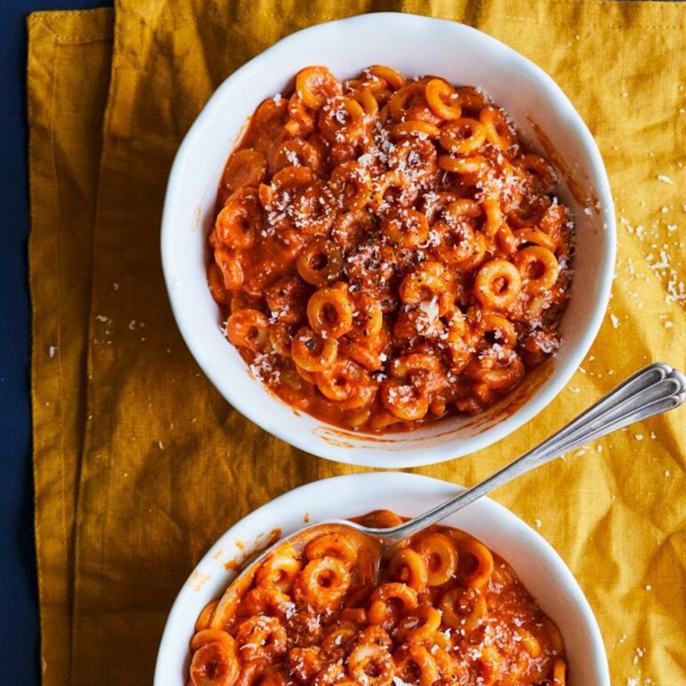 Anelli alla vodka (vodka spaghetti hoops)