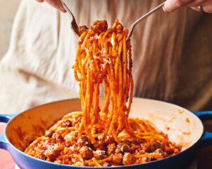 Chitarrone alla teramana (square spaghetti with mini meatballs)