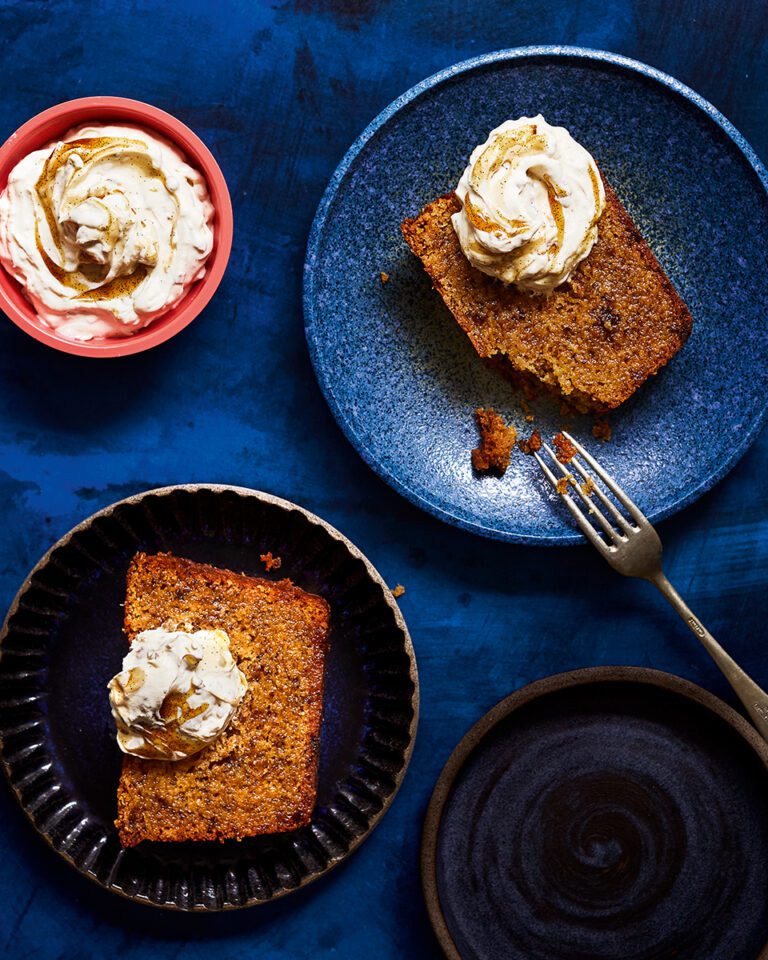 Rum and raisin loaf cake