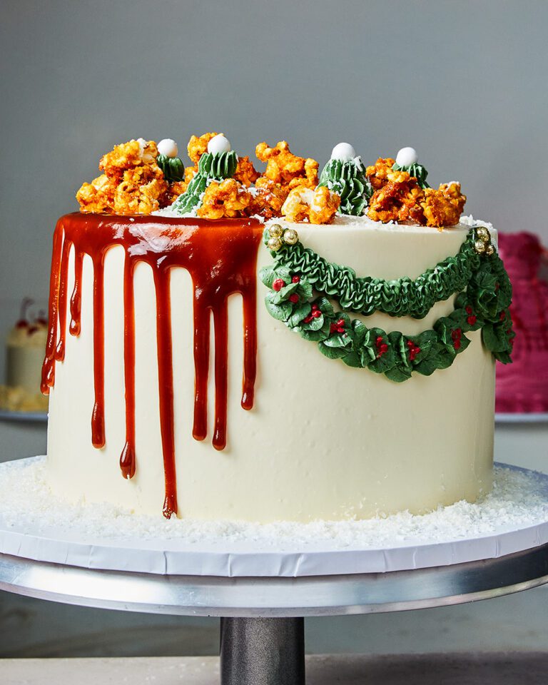 Five magical Christmas cake decoration ideas by Lily Vanilli